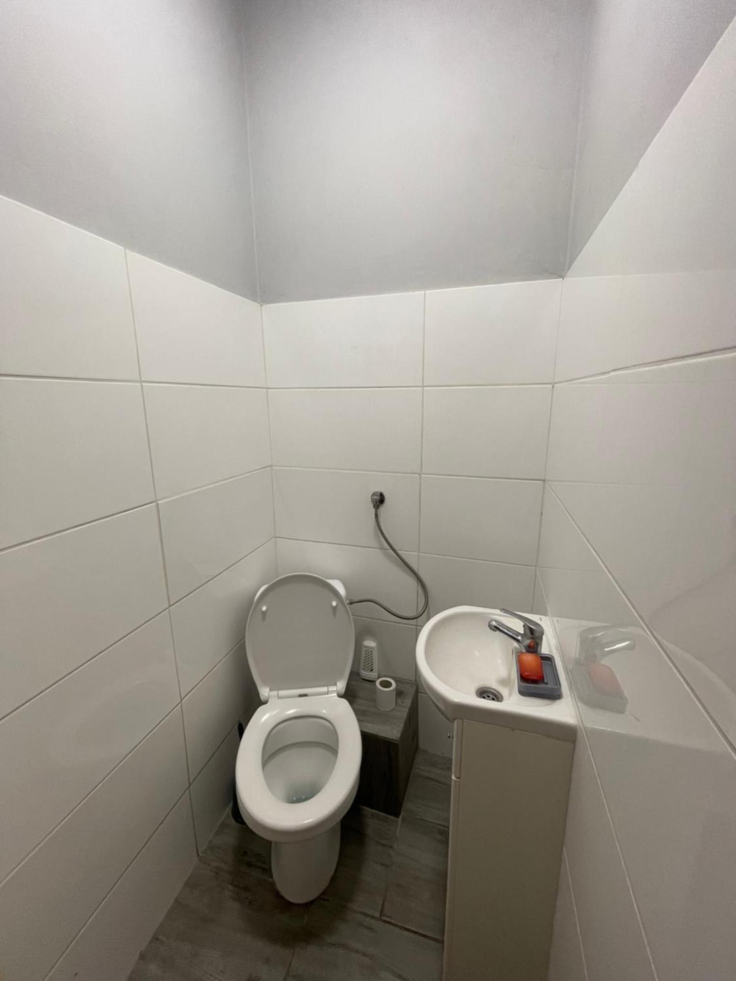 Dom U Dorogi Hostel Ozarow Mazowiecki Luaran gambar